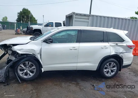 2015 Toyota Highlander Xle V6 z USA, uszkodzony, nr VIN 5TDJKRFH2FS131663